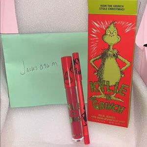 Kylie x The Grinch lip kit